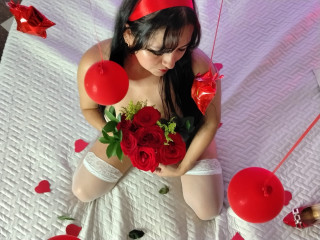 NatashaBlack - Hallo meine Liebe, ich bin Natasha Black, eine junge Frau mit vielen Fetischen, ich möchte wirklich leben, ich bin eine komplette Frau, entdecke mich, während du alles mit mir machst, was du willst.